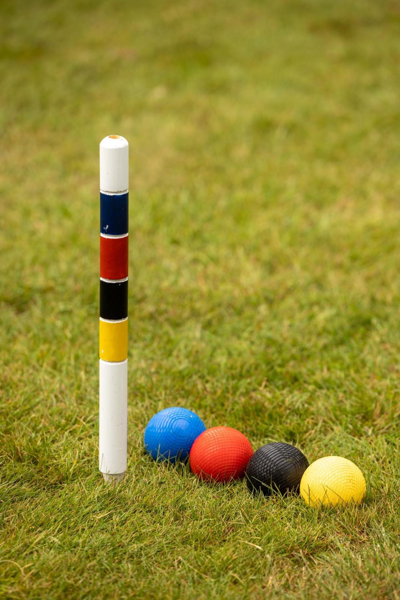 Carton House A Fairmont Managed Hotel Maynooth Buitenkant foto A croquet mallet and balls